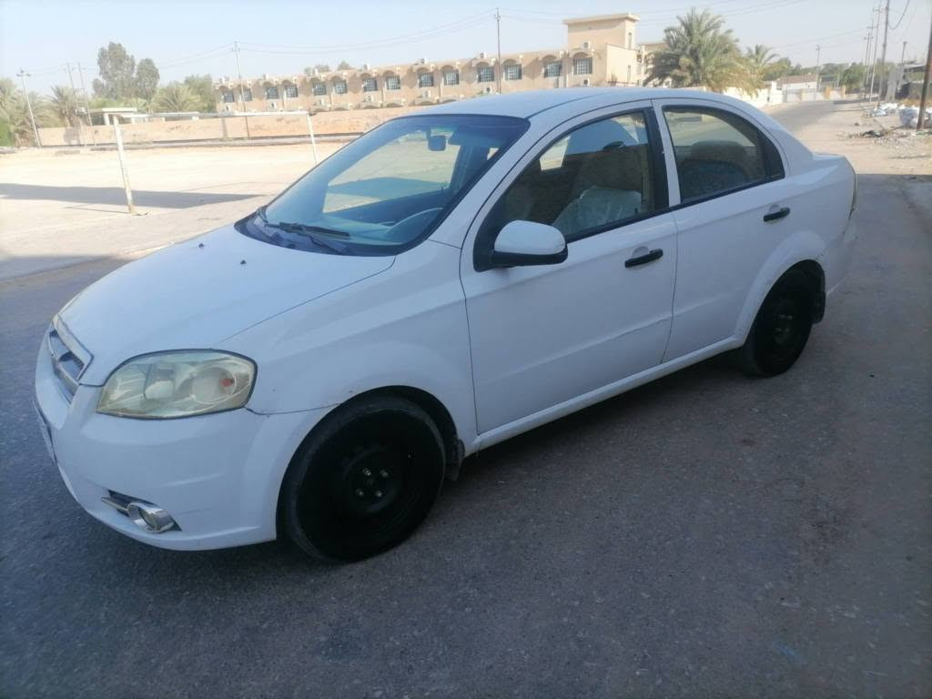 أفيو ٢٠١١ بغداد مكانه نجف محرك مفتوح تبريد شغال بيه بنيد صبغ وربع باب السعر ٥٨ اتصال *********** مكان نجف النجف, العراق
