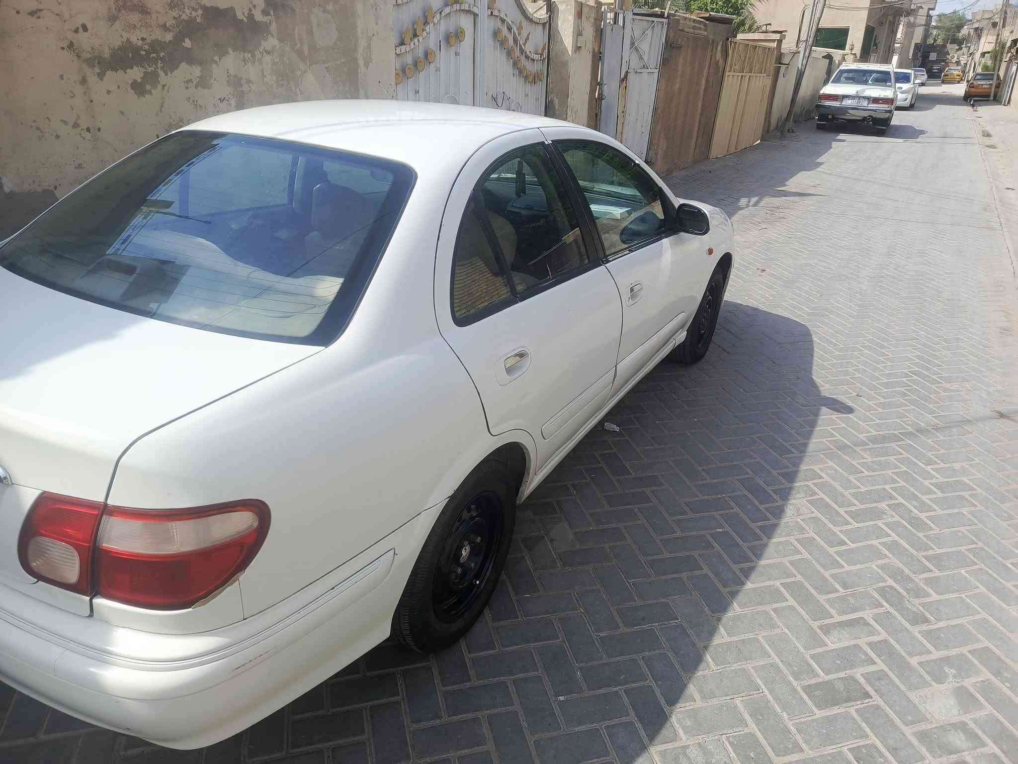 نيسان صني • ٢٠٠٢ • محرك ١٨٠٠