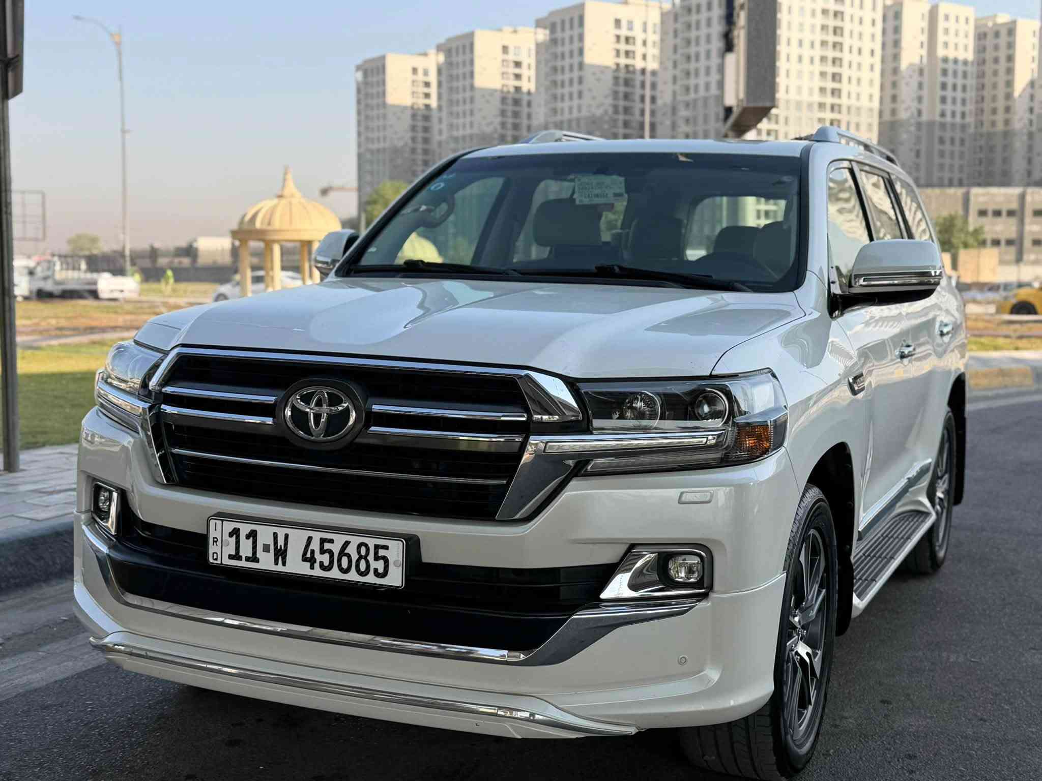 الســلام علــيكم
لاندكروزر  وكـــالة ســـــاز
مــوديــل 2020 جديدة كلش بــااســـمي
فول الفول 
6سلندر مكينه 4000 تنفس طبيعي
 صيانه تبديلات الدهن كلة بساز 
مكــفولة من الصبغ
ماشيه 94km
مكــاني بغداد الـــدرورة📍
***********☎️
