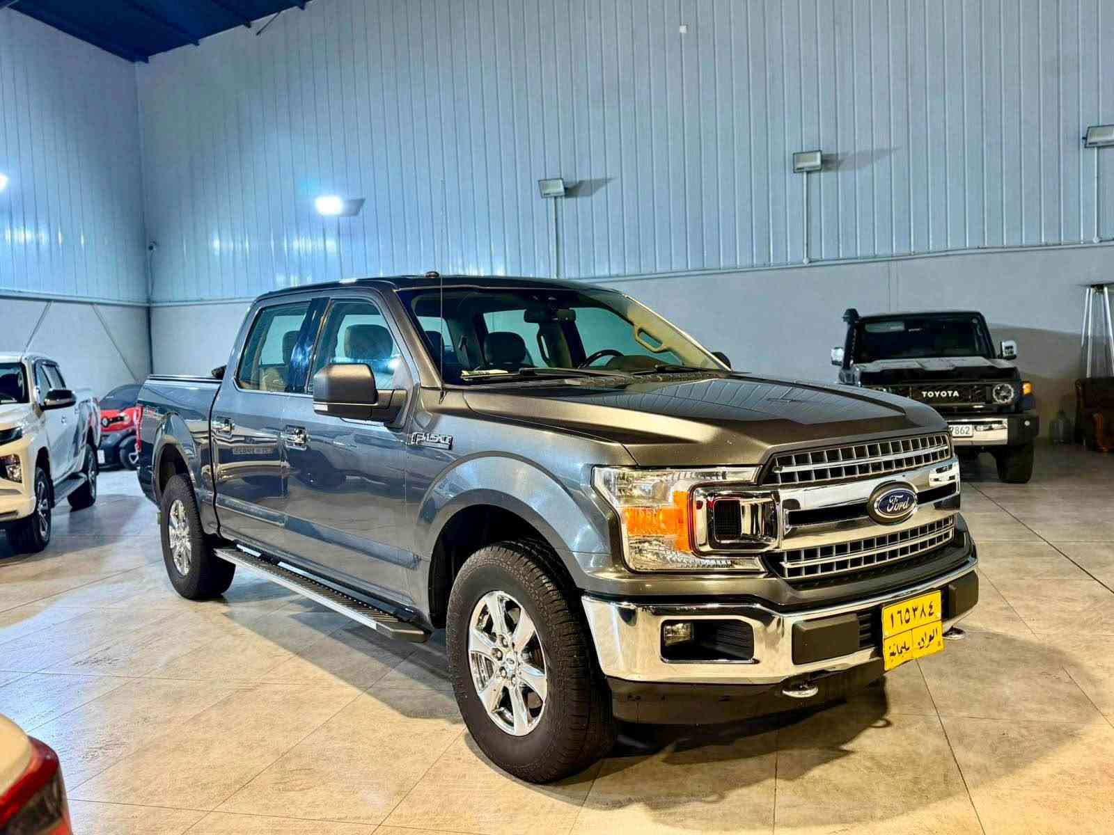 بسم الله الرحمن الرحيم 

ارخص سعر كل عراق  208$ ورقة  قفل🔏🔥🔥👋🏻👋🏻

‏ FORD F150 XLT 2019
◽️فؤرد F150 مواصفات XLT موديل 2019
مواصفات خليجي وكالة شريكة القاصد ✅
فور ويل ( دفع رباعي ) 4X4
بودي قصير باب كبير مرغوب
لون نفطي

◽️محرك  V8 5.0L  تمانية سلندر  محرك مرغوب 🔥
🔹گير  10 نمره مرغوب 🔥✅
🔹گير و محرك بشرط ✅
🔹ماشية ( 65 ) الف حقيقي بشرط
🔹سيارة جديد مثل شريكة 

◽️سيارة كلين تايتل وكالة شريكة القاصد📦
🔹سيارة دعامي للدعامي مكفولة كفالة عامة شرط✅

🔹سيارة داخل و خارج كل جديد نفس بيلادي📦
🔹بيها اتنين سويج بيلادي و كتلوك كل موجود📦✅

◽️مواصفات XLT 
(   فور ويل . داخل بيجي . شاشه كبير . كاميرا . تشغيل عن بعد  .  اوتو ستار ستوپ . كشن تتفيئة  - كشنات كهربا . سكليتر كهربا . تبريد مركزي . بريك بصمة  . داخل بدي ليد . ڤوليوم . تحديد سورعة . لايت زينون . يدة نيكل . ويل بيلادي نيكل. بعد هواي مواصفات )

◽️محرك كير  بشرط ✅
سياره حيل نظيفه كلشي علي بلاد لوك
بسميً السنويه بشرط تحويل و خرامه
سياره مابيها دينار مصرف كامل من كل نواحي

◽️نظافه ١٠٠٪؜ كامل سيرفس بدون نقص و بدون مصرف سياره اي نقص مابيها 
4 أيطارات جديدة ويل تحتها 
تاير و ويل بيلادي شريكه 

نفسي يوم /تحويل و كاله حاظر
مكان / داخل سليمانيه🌆

◽️سعر _ 
◽️موبايل / السليمانية, العراق
