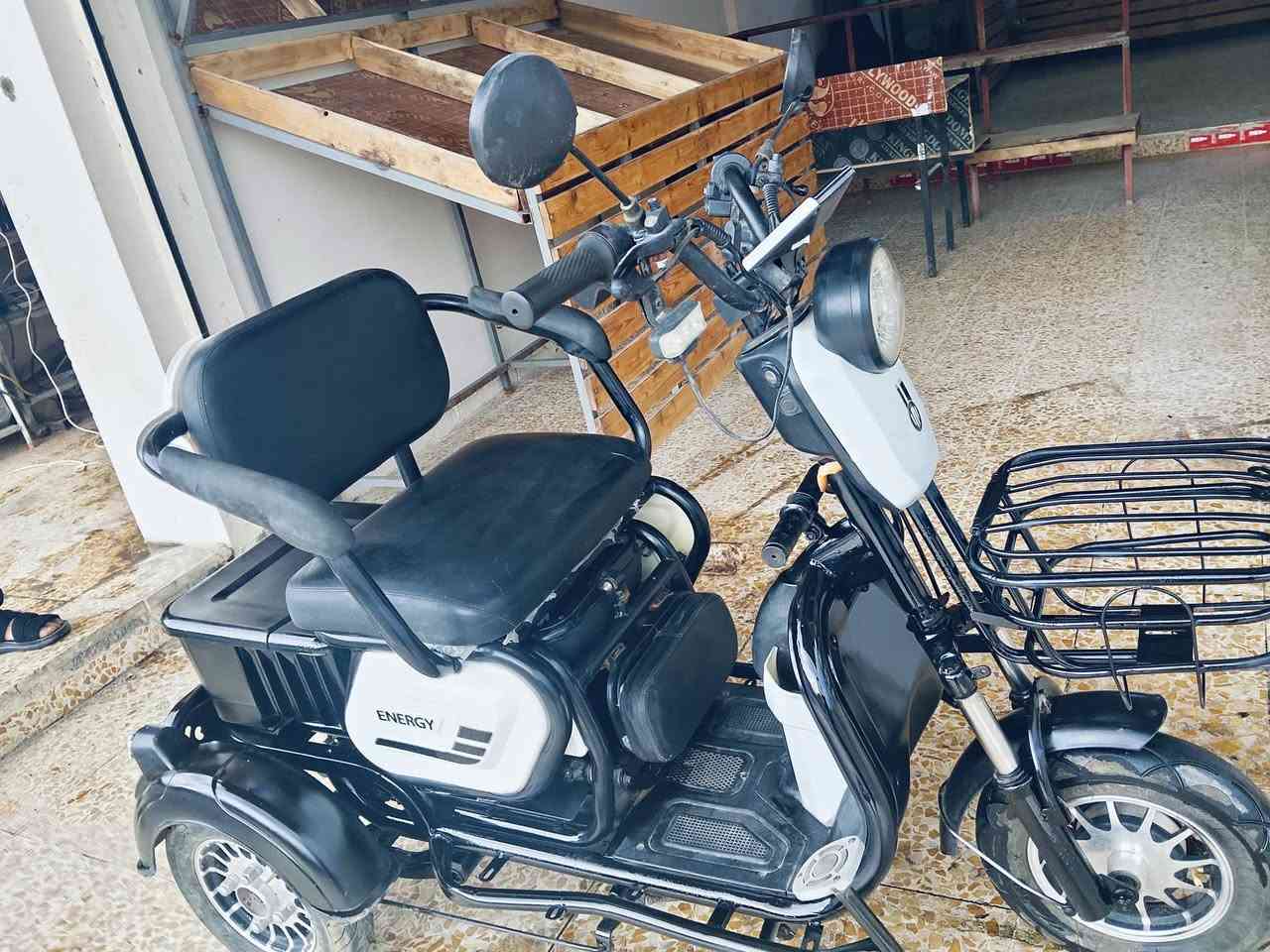 معوقين • بطاريات جديدة • حي 30 تموز