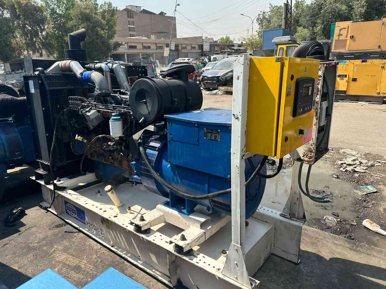 السلام عليكم     السعر ٣٦ $ ورقة

محرك بي مشكله بل كازكيت خابطه 

مولده كمنز ٢٤ والف ١١٤  ٢٥٠ كي في  جديد

العنوان كراده مجمع مشن مقابيل جاك عبود
***********     ***********
