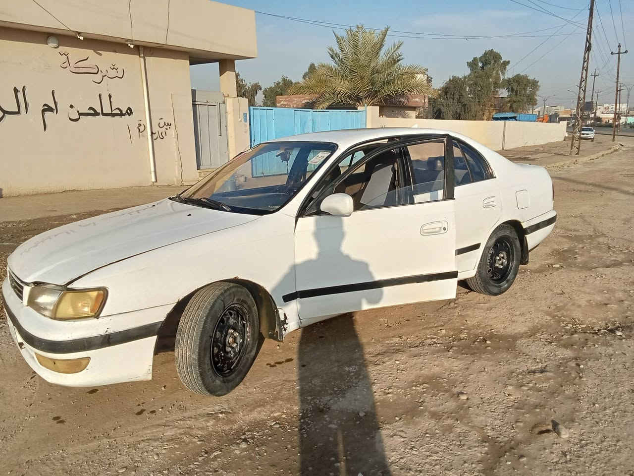 فرخ بطه للبيع
مكان أيسر الموصل
سيارة حلوة ونظيفة للجناي

نص مكتوب في الصور:
- للبيع: سيارة لقطة
- كراون فرخ بطه
- محرك وكير شرط الفحص
- دواخل بحالة جديدة
- سيام حلوة ونظيفة جداً
- جام كص كهربائي
- للواصل واتساب أو إتصال
- ***********