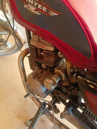جني دبل بلك • موطور