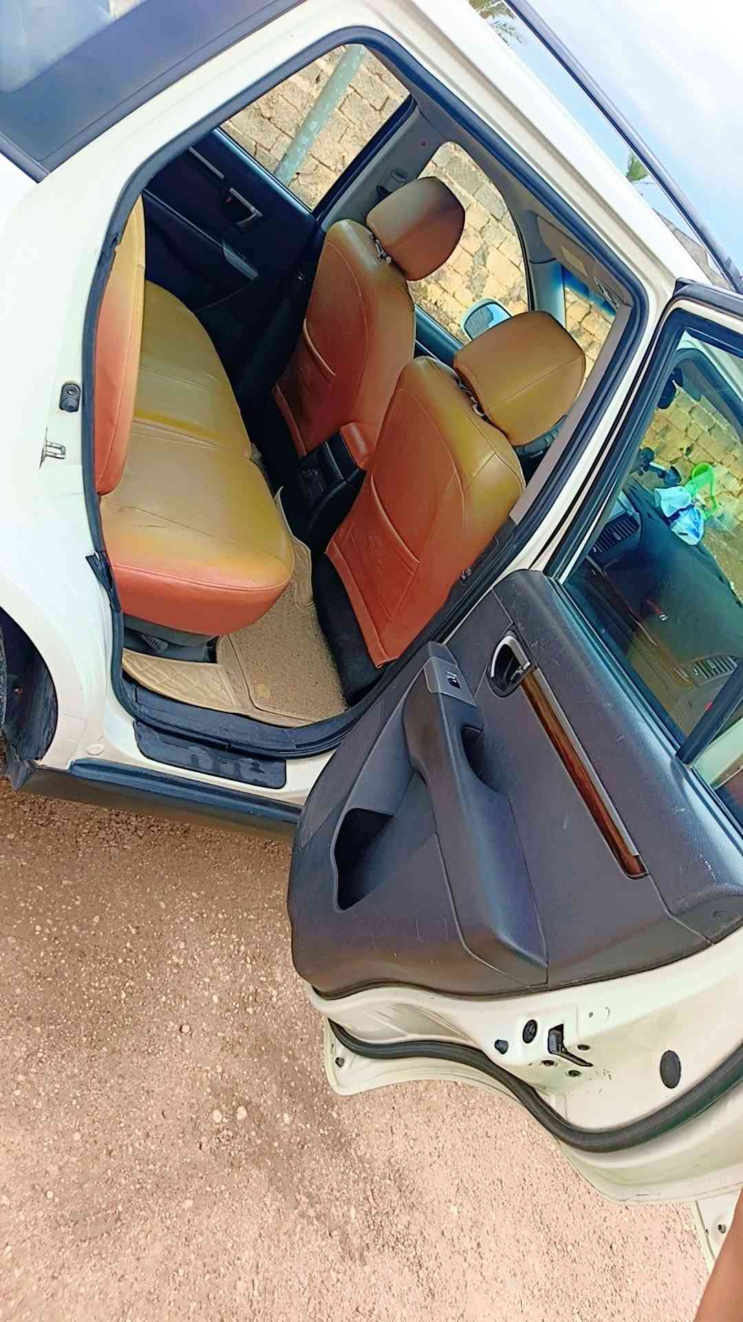سنتافيا 12فول بسمي رقم انبار انكليزي سياره جاهزه للاخير محرك شرط كيرشرط صدر جديد تخم تايرسياره ماتصرف عليه لودينار جانيهه قديم استخدام بيت فقط بيه اربع قطع صبغ سياره والله مال جناي العنوان الانبار الكرمه السعر مناسب اتصل ودلل***********
