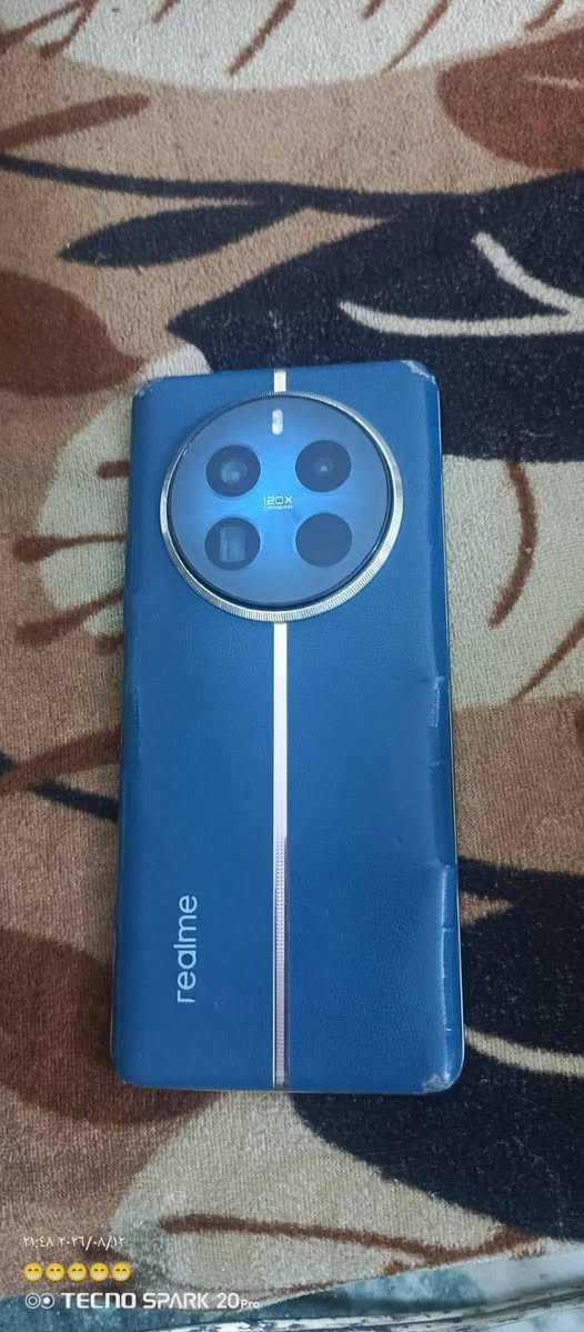 السلام عليكم ريلمي 12برو بلاس 5G
ذاكره 512 رام 24  جهاز نقصه فقط دكم مال تنصي وتعلي والطفي يرادله ترتيب  90 فريم كامره زوم 120 جهاز يخبل استعماله كلش زين دبل شريحه بطاريه 5000 
سعر 175 وبي مجال رقمي ***********

