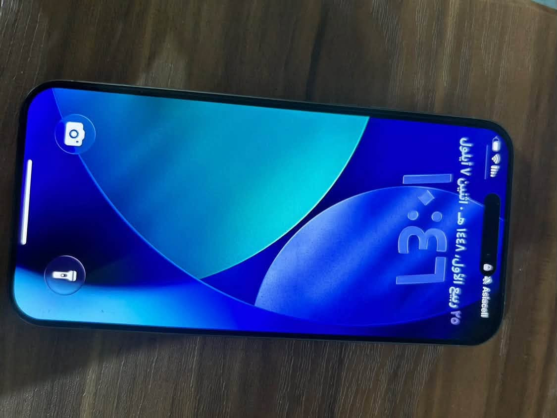 سلام عليكم
iPhone 15 pro max 
ذاكرة 512 
بطارية 94
جهاز نضيف شخط مابي 
غراضة كاملة
سعرة مليون و100
بغداد البياع
***********
