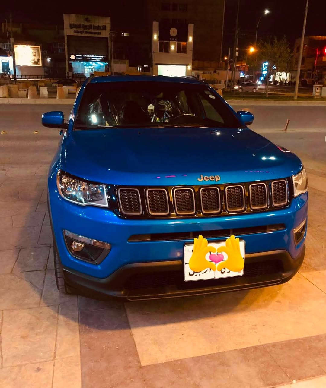 جيب كومباسLimited.  2021 وارد أمريكي
رقم اربيل بأسمي
 الموصفات :
تشغيل عن بعد 
ماشيه  37km فقط يعني 23ميل
محرك2400
بصمه + بيبان دخول ذكي 
كشنات جلد كهربائي 
مثبت سرعه + قياده ذاتيه 
4 مودات قياده 
كأمراه دوراه 360ْ درجه  
دشبول لونين 
اوتو ستوب 
شاشه كبيره 
هندبريك اوتو 
تحكم ستيرن جهتين 
تبريد قطعتين 
فور ويل 4*4   
الضرر :كما موضح بالصور
السعر : 125 وبيهه مجال 
العنوان: بغداد حي الجامعة
التواصل :***********
