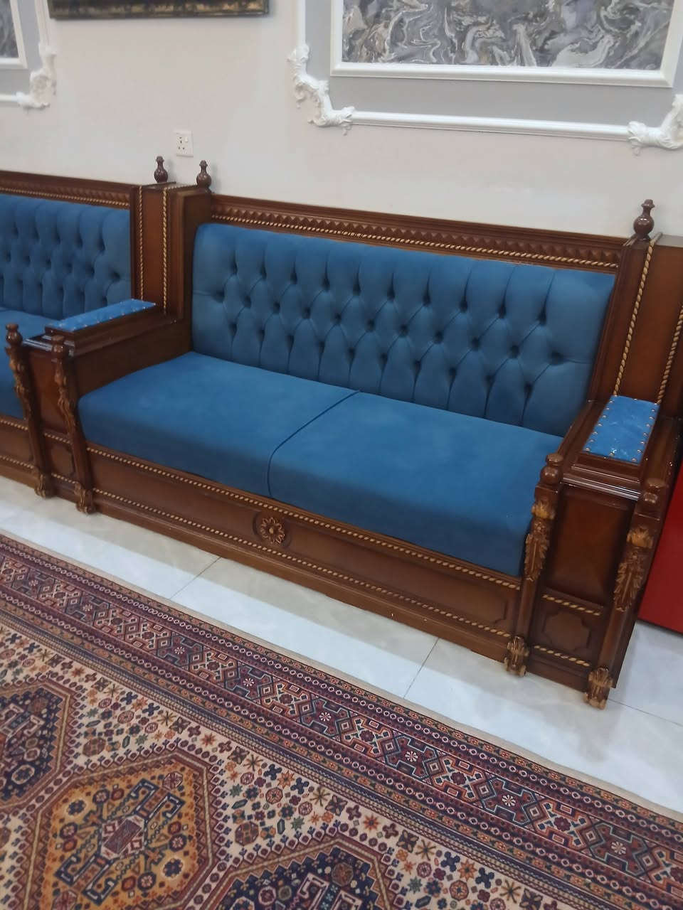 السلام عليكم ديوان وغرفة اطفال كنتور وسرير عدد ٢/للاتصال ***********
