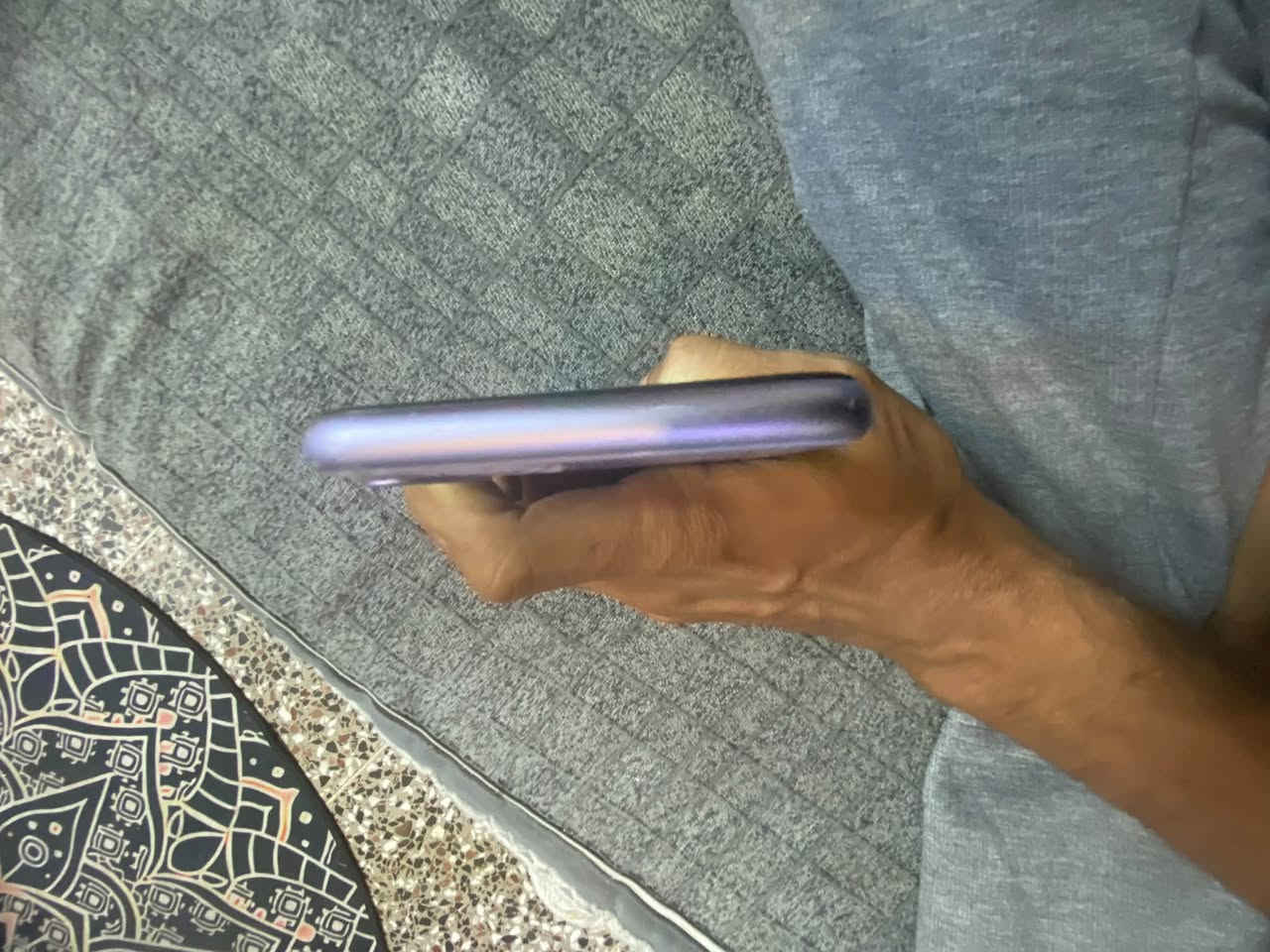 ايفون ١١ • ١٢٨ • ضهره مكسور