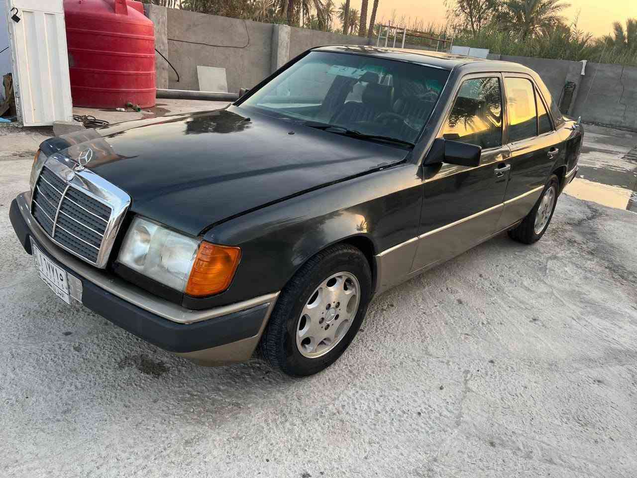 مارسدس دب لبيع موديل 89 مكينه وكير Vvt مكفولات رقم انبار تحويل ثاني يوم حداديه جديده  مصبوغه عام جماليه دواخله حلوه كهربائيات كله شغاله جاهزه من كلشي مكان كربلاء طويريج السعر 44 وبيه مجال ***********

