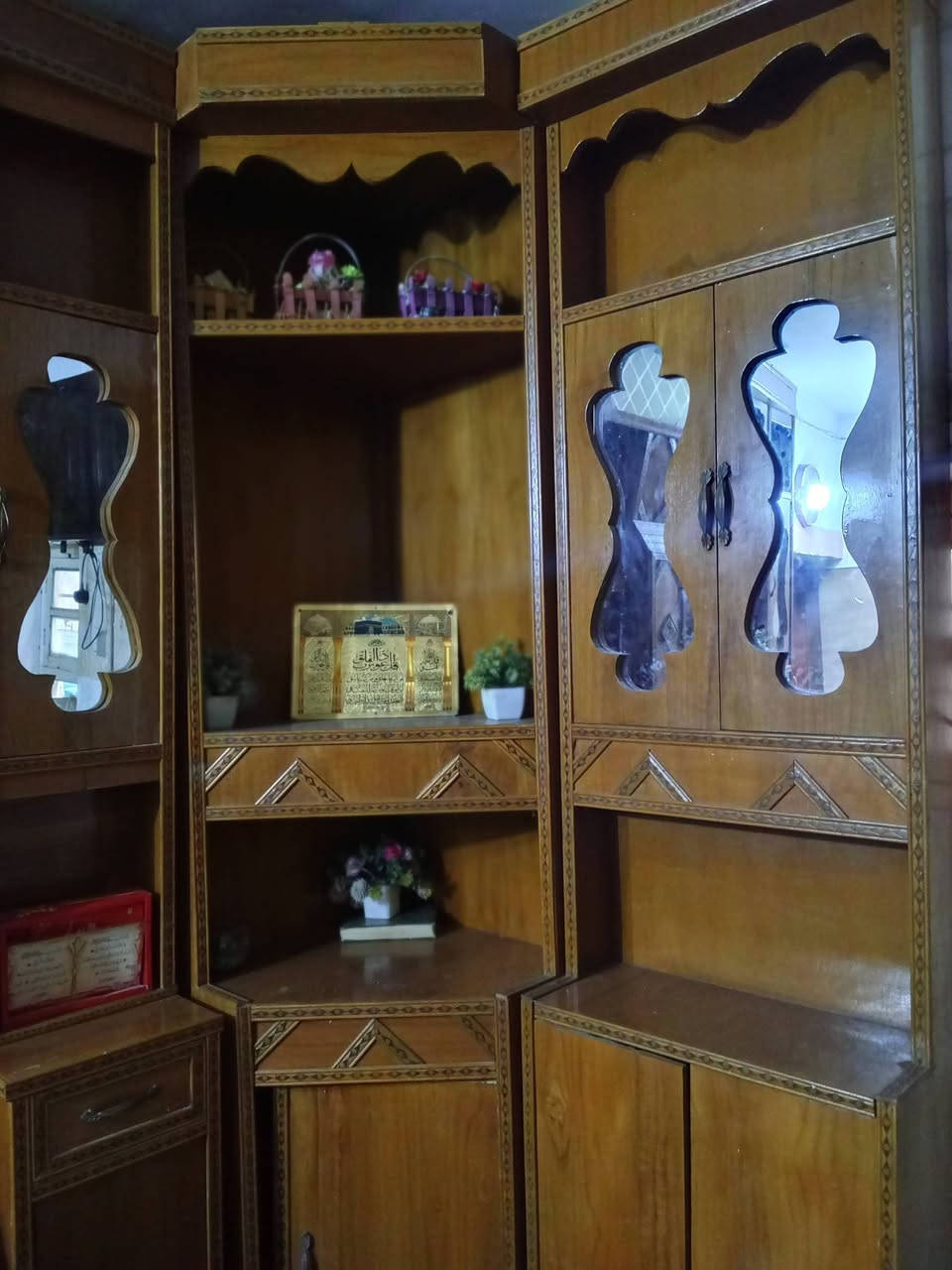 غرفه اخشاب • فول مواصفات • دوشك الجربايه