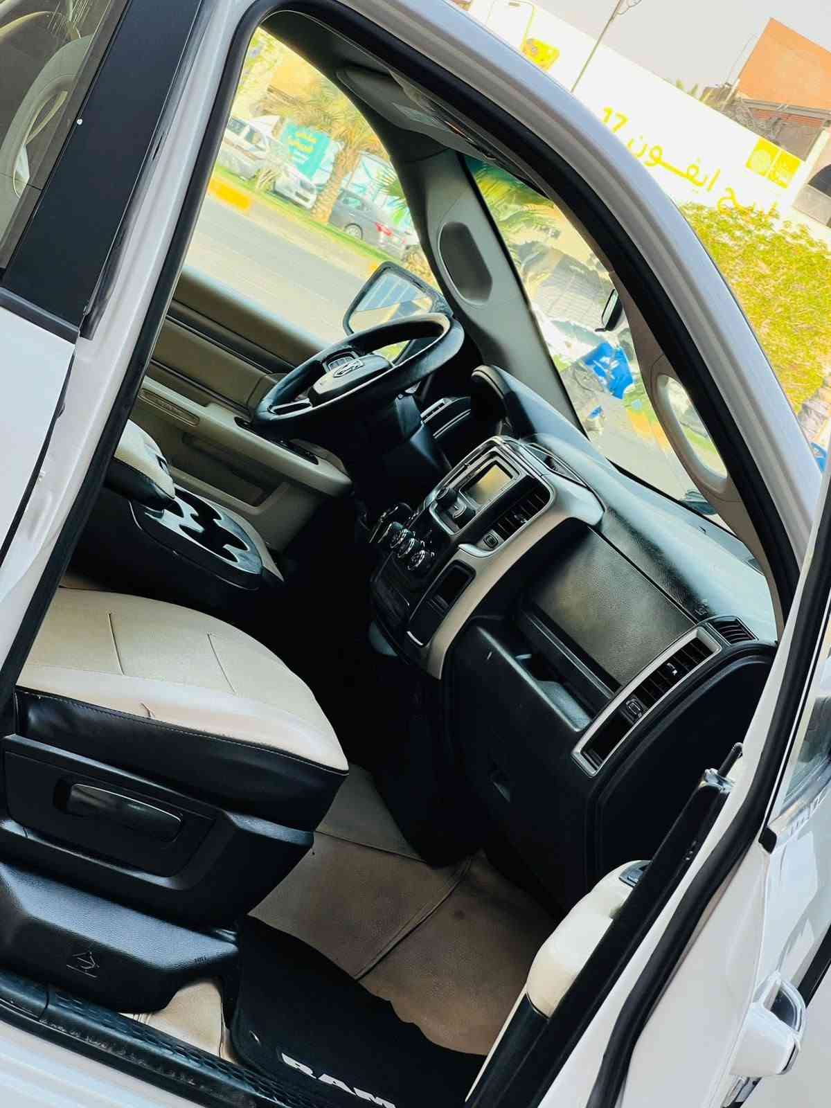 دوج رام مديل 2017 سعر 133 وبيه مجال للاستفسار الاتصال *********** وارد مريكي جاملغ وباب بدون دواخل ولباقي كفاله عامه مواصفات داخل بيجي كشنات جلد مكينه سته 6 سلندر 3600 تحكم ستيرن حساسات خلفيه مثبت سرعه مانع نزلاق كير ماوس شاشه كامره دواره مري كهربائي مكينه وكير مكفولات حداديه جديدهه تخم تاير جديد تبريد شغال ثلج رقم نكليزي سنويه لل 31 مشروع وطني سياره جديده وجاهزه وأي نقص مابيهه مكان سياره كربلاء كربلاء, العراق
