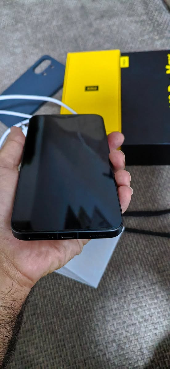 بوكو x8 برو ماكس للبيع
مستعمل اقل من شهر مع الكرتون ذاكرة 512 والداخلية 12 

بطارية 8500 شحن ١٠٠وط😍 بطارية مشحن ٢٢مرء

يشغل ببجي 120 فريم

السعر ٨٠٠الف مكني كركوك توصيل عندي
رقم الهاتف ***********
