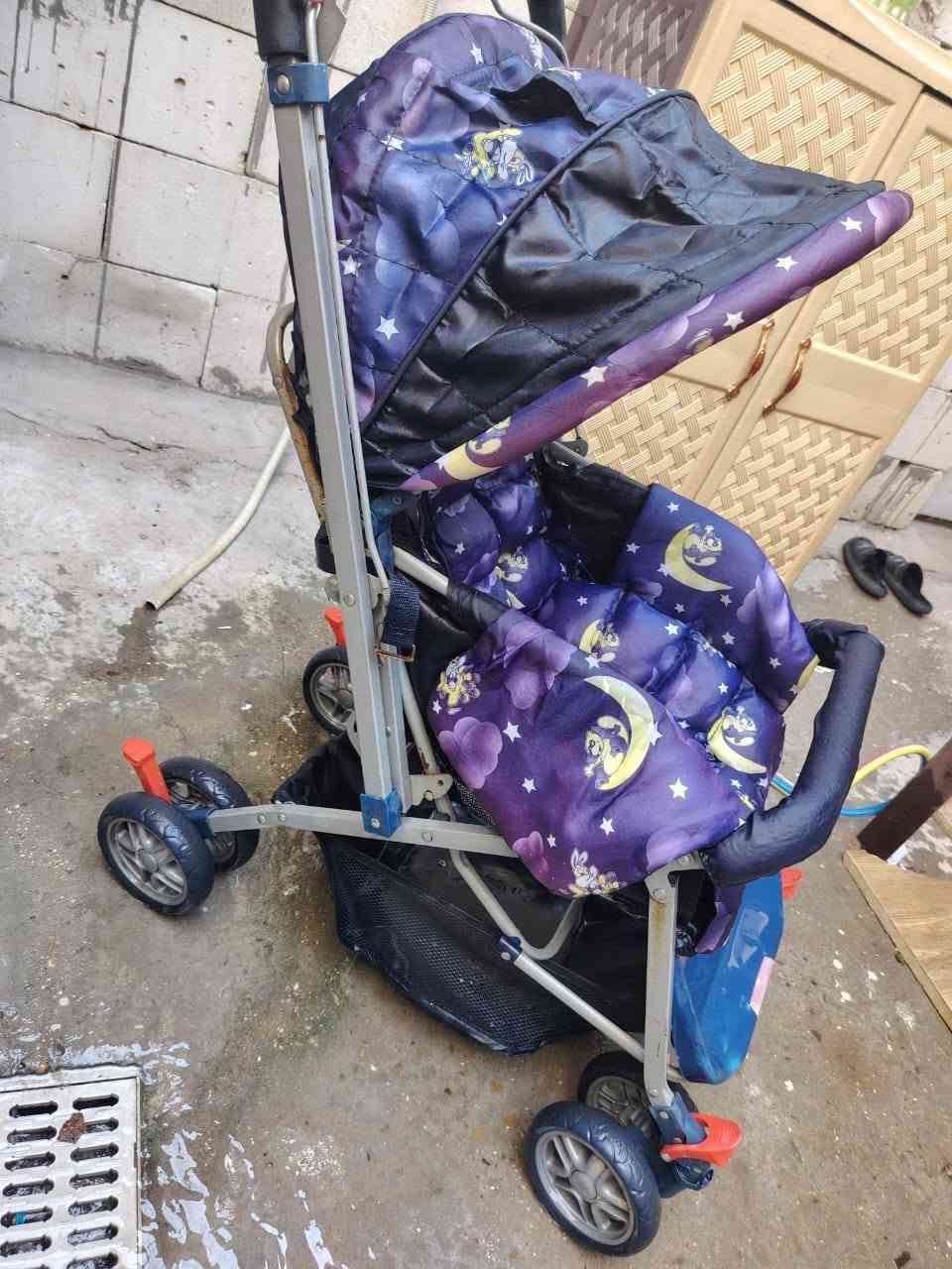 السلام عليكم
عربانة اطفال مستخدمة كلش قليل اخت الجديدة 
سعرها ٣٥ وبيهة مجال بسيط ويوجد توصيل 
بكروة حسب مكان المشتري 
متواجد خاص و واتساب 
***********
مكاني الكمالية
