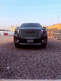 يوگن دنلي • فول مواصفات • اسود