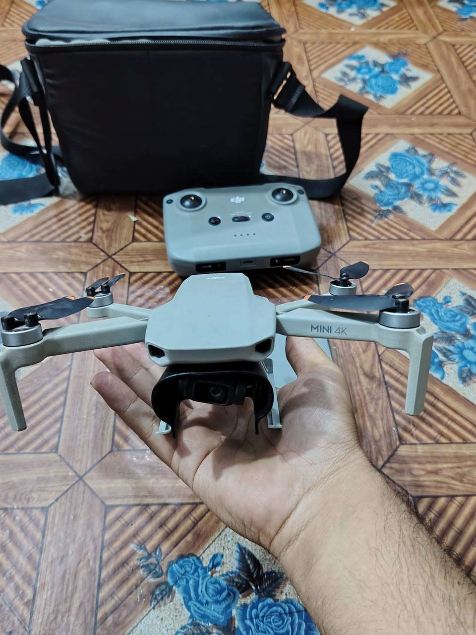 درون DJI • دقة 4K • نظيفة