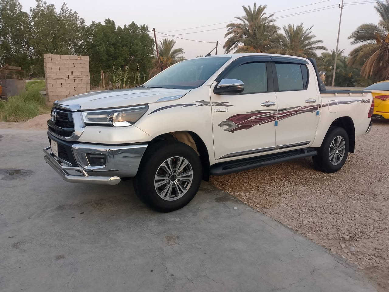 سلام عليكم فورويل سعودي رقم مثني دولي مكانه بسماوه مديل ٢٣سياره مكفوله سياره جاهزه من كلشي ترهم مروس بيكم ***********
