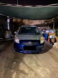 تيوتا يارس موديل 2007كير ومكينة بشرط هزة وسنوية جديدة لحد 2030رقم ديال...