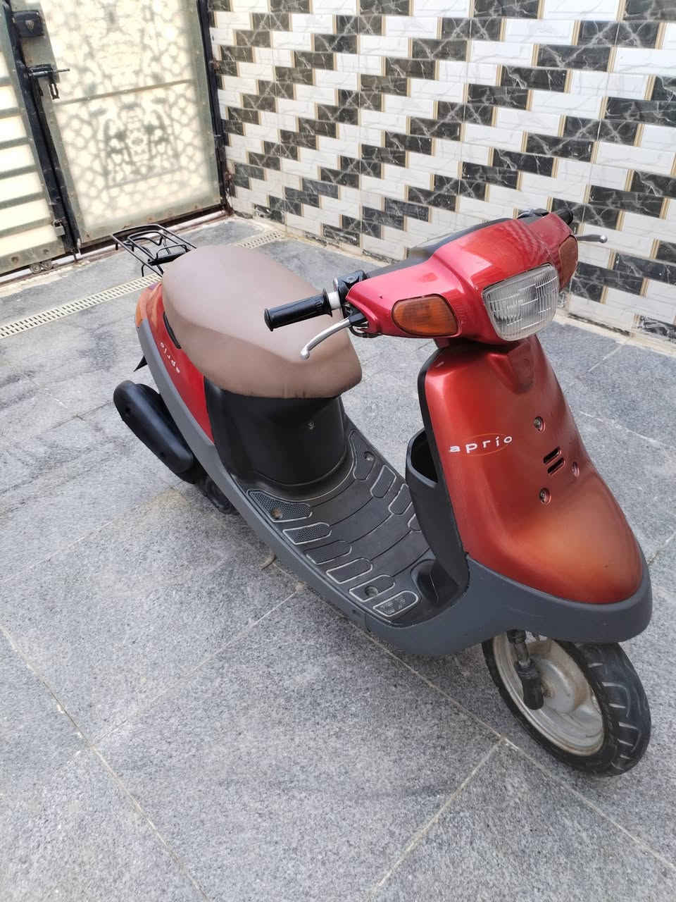 بطه • ٢٠٠٣ • سلف
