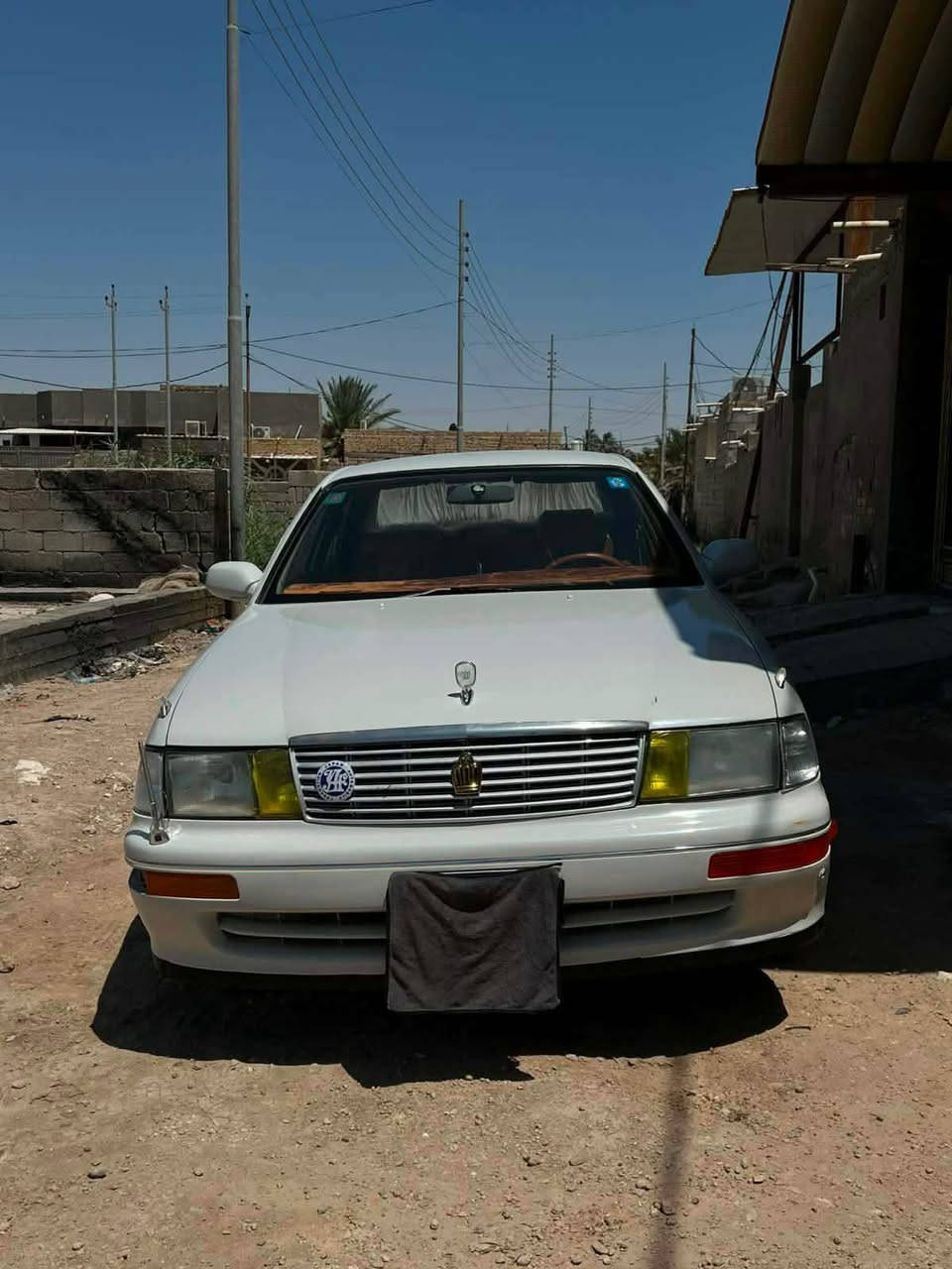 بطه موديل 1993
سياره جديده نضيفه من كلشي مكفوله مكينه وگير وحداديه وتبريد سنويتها لل31 وقم بغداد تشغل وتمشي سعرها63 وبيها مجال وترهم مراوس 
لتواصل *********** حمزة, القادسية
