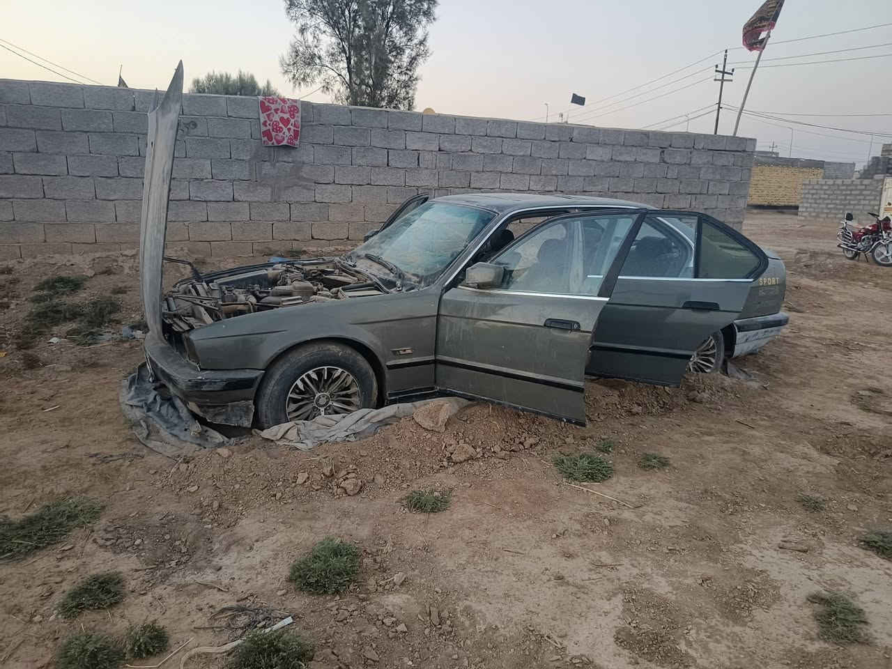 سلام عليكم سياره بي ام م 88 سنويه 25 سياره مكفوله من كلشي مبدل كله جديد محرك توني شاده
تخم ضفيره جديد
ساعات كلشي جديد سياره مكفوله من خياس معجون صبق
سياره فقط متروكه صار فتره صاحبها داوم وتركها
سعرها مناسب للاستفسار ***********
