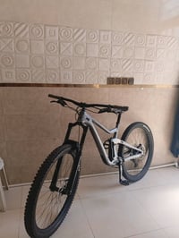 Scoot samson 930 موديل 2023 الوحيد بل عراق  الفئة: Enduro / Trail الإط...