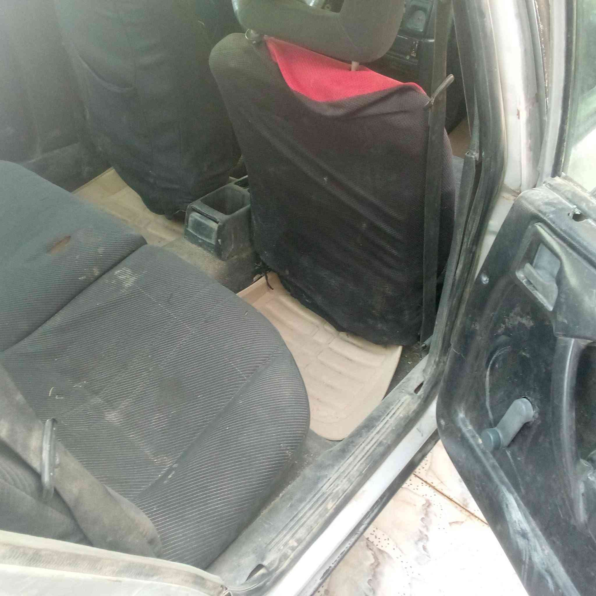 اوبل فكترا موديل ٨٩كير محرك خير من الله سنوية ل٢٨ بيها نواقص بسيطة السعر ١٨ وعليها غرامة ٢٥٠ الف المكان ديالى الخالص التواصل خاص او الرقم ***********
