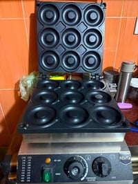 للبيع وافل بان كيك وافل دونات مستعمل شهر الشراي يتصل او خاص 0776540031...