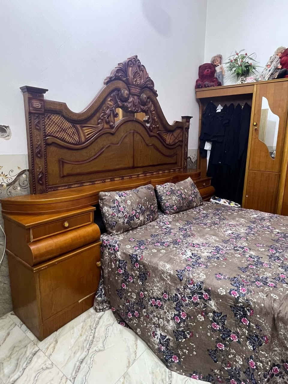 سلام عليكم غرفه نوم اخت الجديده كلش نضيفه موقعها كربلاء الشبانات ***********
‏‪***********‬‏
سعرها 650وبيها مجال
