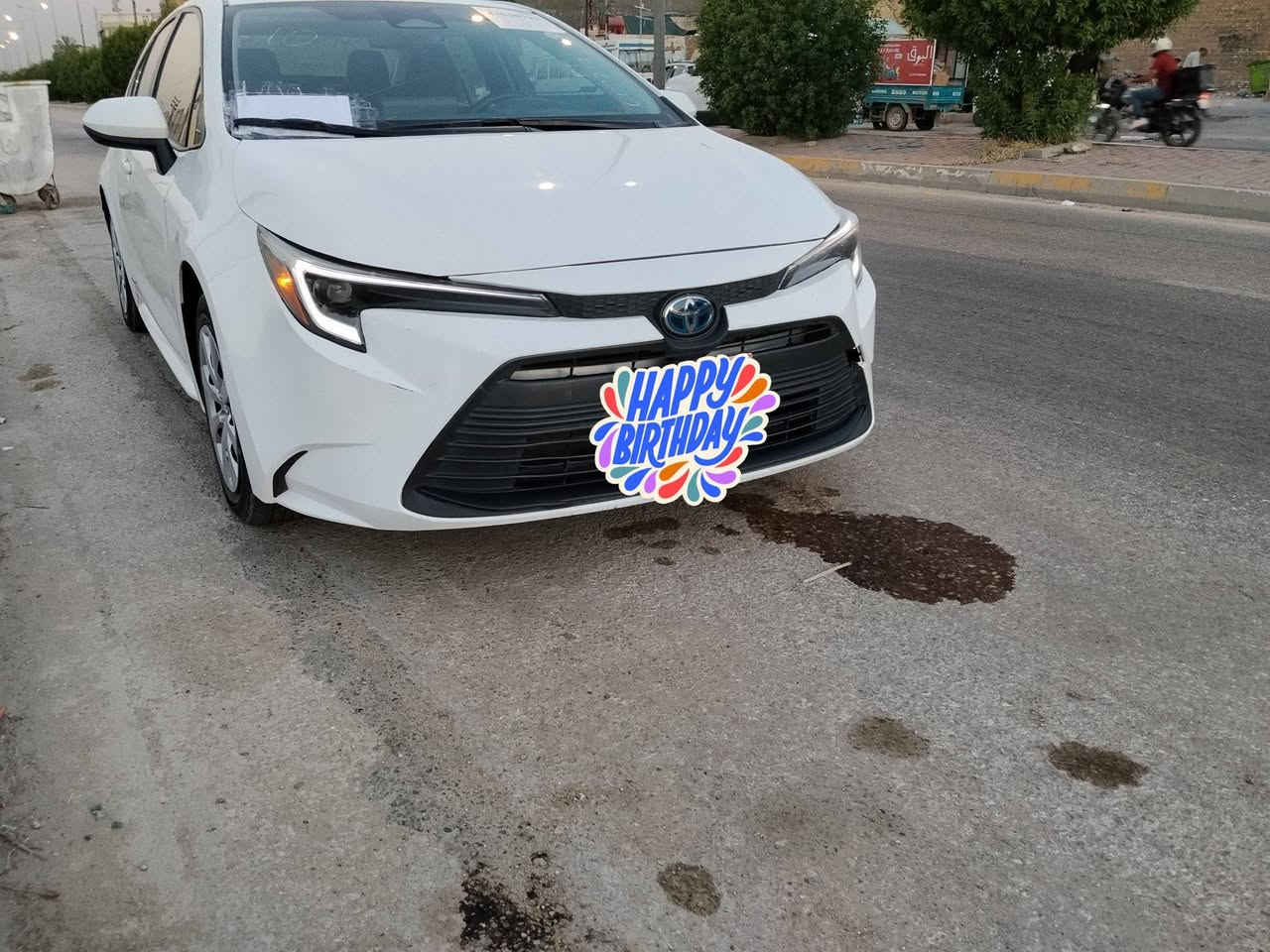 السلام عليكم كورلا هايبرد وارد امريكي موديل 2024 دخول جديد قبل يومين رقمته اربيل باسمي سياره جديه كلش جاهزه من كل نقص حادثه البنيد بدون دواخل ولا ايرباك راديترات وتبريد كله بلادي وقبق جنطه فقط والباقي كفاله مواصفاته 
رادار امامي
كامري 
هاند بريك بصمه 
توقف ذاتي
لد امامي
مثبت سرعه 
 نضام قياده Eco ونورمال 
وباقي مواصفات الLE المعروفه
سعره 154 وبيه شويه مجال الله يشهد عليه صارت باكثر من هذه السعر عليه عنواني كربلاء الحولي ***********
