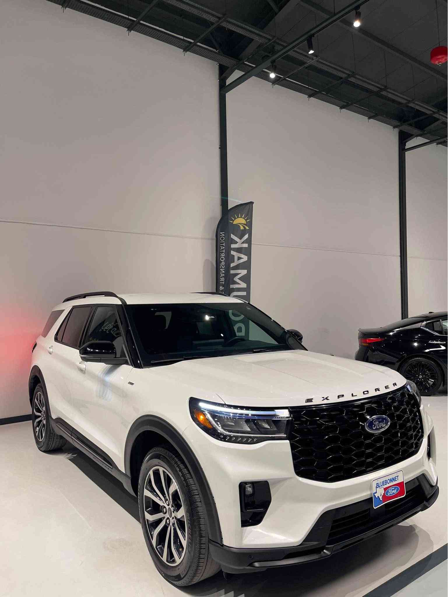 Ford Explorer 2025 ST line
سەیارەکە پێش و پشتی کەپسە - ئێرباگی نەتەقیوە
تەنها یەک پەڵە بۆیاخی بچوکی هەیە - لەگەڵ یەک پەڵە PDR
پارچە گۆڕینیشی نیە - مەکینە ٤ پستۆنی ٢.٣ لتر تۆربۆیە
گێڕ و مەکینە و کارەبایی بەشەرت - ٢٩ هەزار مایل ڕۆشتووە 
ڕەقەم کاتیە ٣ مانگی لەگەڵە - شوێن سلێمانی - 
کۆمپانیای ڕۆژماک - سلێمانی ناوچەی پیشەسازی 

1FMUK7KH0SGA62480

***********
***********

فورد اکسبلورر مودیل ٢٠٢٥ مواصفات اس تی لاین
سیارە بجم کبس - بدون ارباک (ارباکات ما طاک ) کل سلیمە
بس بیها شبر PDR  - سیارە مکینە ٤ سلندر ٢.٣ لتر توربو
کیر مکینە کهربائی کل بشرط - ماشیە ٢٩ الف مایل - 
رقم کاتی ( فحص مؤقط) - مکان سیارە سلیمانیە 

1FMUK7KH0SGA62480

***********
*********** السليمانية, العراق
