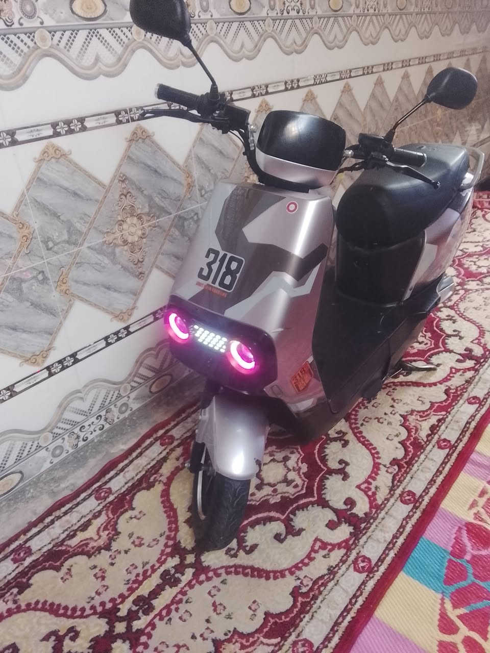 دراجه شحن ٣١٨ • نضيفه كلش • ٦بطاريات ٣٢أمبير