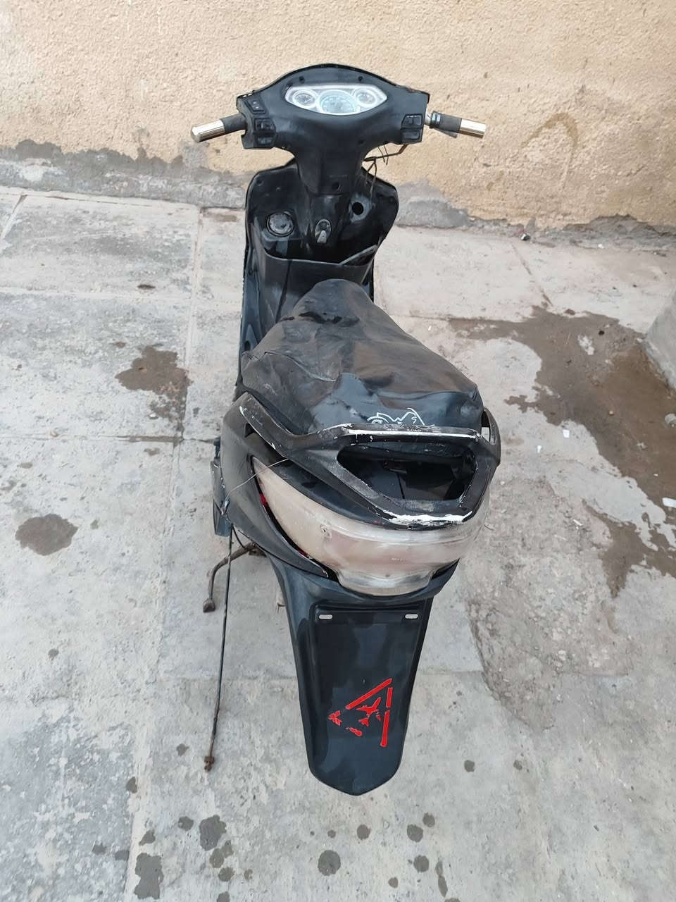 سلام عليكم كامكو جي فور للبيع بدون مكينه مثل مابصوره.. سعر 125 الف
مكاني قلعه سكر ***********
