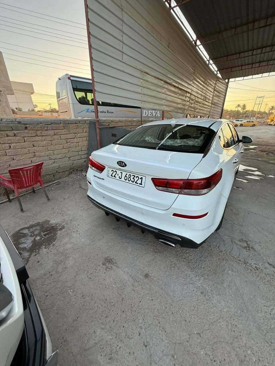 كيا اوبتما  فئه FE وارد امريكي موديل 2019
حلوة مواصفات 
المحرك: 2.4 GDI
تثبيت مسار وتنبيه مغادرة المسار
شاشة كبيرة
 نقاط عمياء
 حساسات خلفية
 كاميرا خلفية
٣ وضعيات قيادة
 لد نهاري
 اشاير بمري 
 تحكمات ستيرن ومثبت سرعة
ماشية 110،000 ميل
الضرر:  واضح كدامك بصور مع سونار 
 السيارة جاهزة ما بيها اي نقص وافحص وين ما يعجبك، 
السعر : 135
مكان السيارة: الحله الطهمازيه 
*********** حلة, بابل
