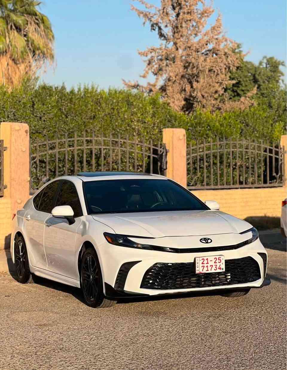 السلام عليكم كامري مرقمة اربيل  بلاص تنته SE موديل 25
محرك 2500 وهايبرد

فول مواصفات سلات وكشن جلد وكاميرا وتدفئة الكشن وتدفئه الستيرن ورادار أمامي وجانبي وخلفي وقياده ذاتيه 

ماشية 50 ألف بدون صبغ

إيرباج طاك وراجع 

بيها تعديل PDR

مقدمة البونيد فقط ضررها موجود بالصور تحفة مو كامري

سعرها 255 وبيها مجال مكان السياره كركوك الحويجة / مرقمه اربيل بأسمي ‼️🚨 رقمي *********** تواصل رقم او واتساب

