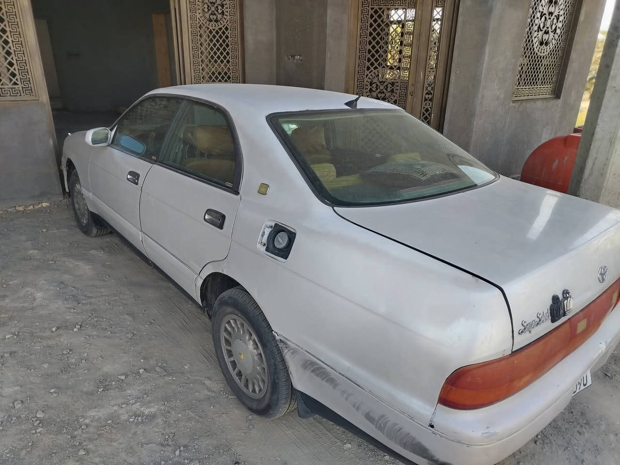 السلام عليكم
بطة متصل
 موديل ٩٢ رقم انكليزي كربلاء كير محرك تمام
بلادية مكفوله من الكص. سيارة متروكة تريد ترتيب 
السعر ٤٥ وبيه مجال
***********
