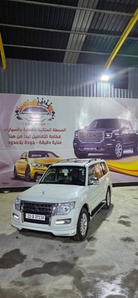 باجيرو • ٣٨٠٠ • ٥٠٠٠٠كم