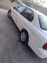 سوناتا موديل 2001 رقم بغداد انكليزي سنويا لل2027 تبريد ثلج محرك 2000مف...