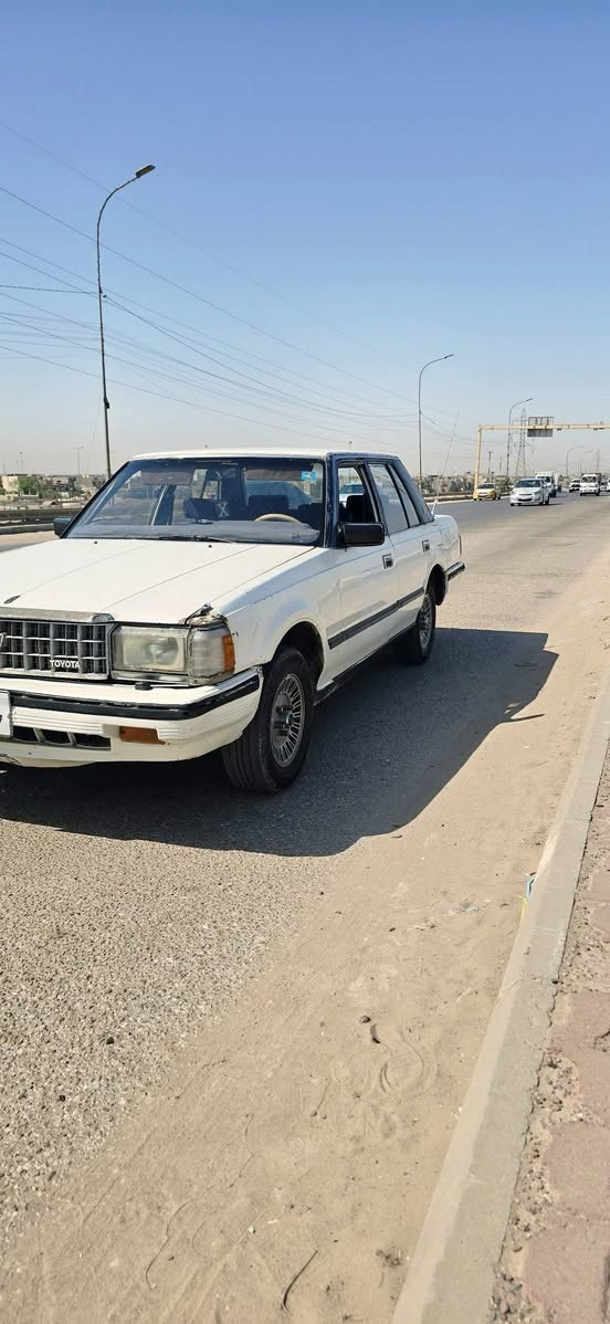 سوبر ٨٥ بدون ضربه بدون صبغ مكان ديوانيه شاميه وحالين بالناصريه وياي بدوام
رقم بغداد انكليزي  هزه ما صاقطه 
كهربايات كله شغاله 
تخم تاير حداديه كفاله 
مكينه ٢٥٠٠ بطه بيه دخان بس بالكفخه 
كير اكسن كفاله ما ناقصه كلشي التحق وانزل بيه خير من الله 
*********** واتساب 
بيع او مراوس مع الفرق (سعر٣٧ وبيه مجال قليل )
