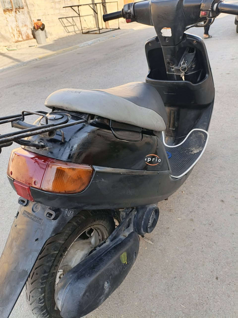 بطه 2003 مكفوله محرك مامفتوح ناعم شلعه ومعدل كهربائية كله شغال سلف هندر لايت اشاير هورن كفرات اصليه الدراجه كله بلاديه سعره 280 بيه مجال بسيط ‏‪***********‬‏
