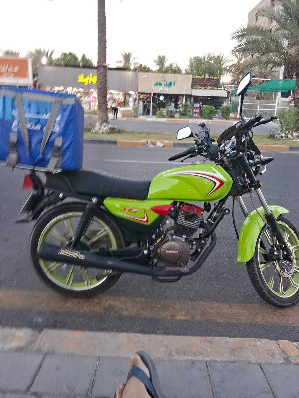 السلام عليكم دراجه شاينك منزلها زيرو صار شهرين محوله بسمي رقم بغداد السعر ١٩٠٠ وبيها مجال شي بسيط 
 ***********
