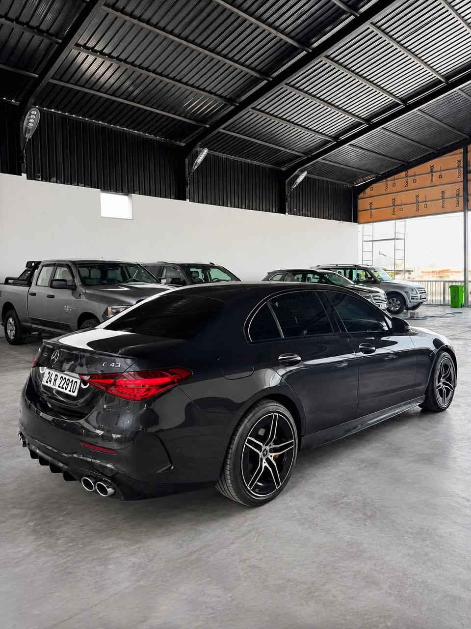 للبيع 2023 W206 C43
(مكينه AMG توربو 408حصان)لتقارنها بالسي العادي

فتحة

داخل احمر (بلادي

جنطه كهرباء

لايت عدسه 

ويل 19 بلادي

ستيرن AMG (فرارات تحكم بأنضمه القياده)

بدي AMG

محرك AMG

كامرات 5

قياده ألية

تحديد مسار 

نقاط عمياء 

رادار امامي خلفي

حساس امامي خلفي

كشن تدفئة

اوتو بارك

ماشيه 23 الف 

بيها هوايه مواصفات معروفه بهذا الموديل 

السياره جاهزه كير مكينه بوضع الشركه كهربائيات (صفر مسج) 

حادث باب وجاملغ يمنه ايرباك برده فقط

(جاملغ والباب مبدلات اصليات نفس اللون مابيهن صبغ

مكاني / ديالى جديدة الشط 

السعر / 375 وبيها مجال بسيط 

للاستفسار/ ***********
