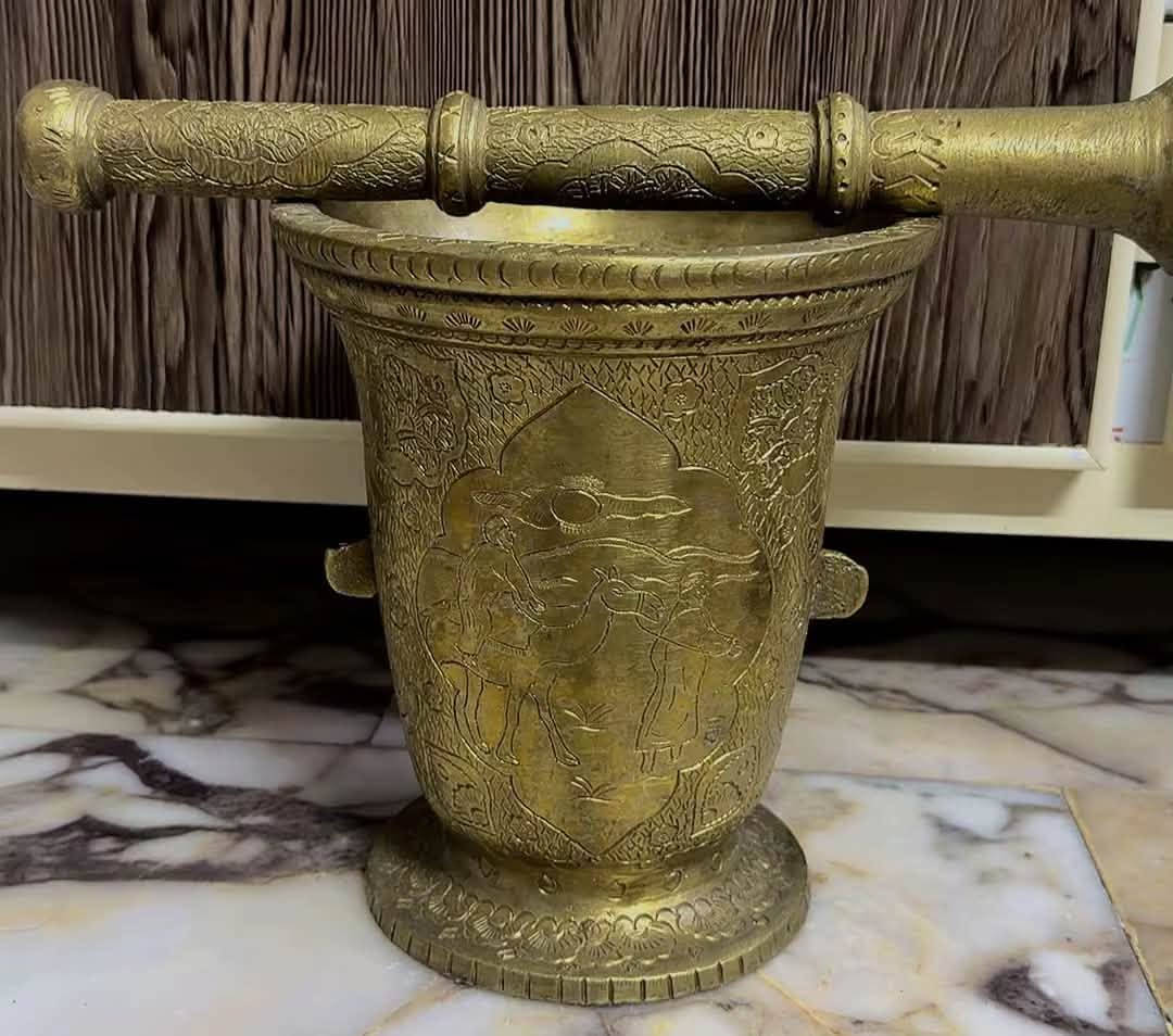 هاون قياس ٢٣ اله قياس اليده ٣٤ وزن ١٠ ونص كيلو سعر ٣٦٠  الف للتواصل خاص او الاتصال ***********
