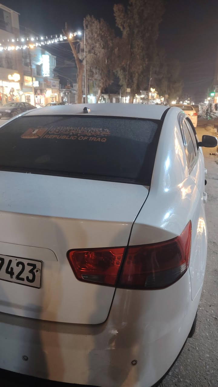 سيراتو ٢٠١٢  بسمي كلين لا صبغ ولا بارد داخل لونين ٦نمر الكير المرايات شفط كهرب السعر 120وبيها مجال
التواصل ***********
