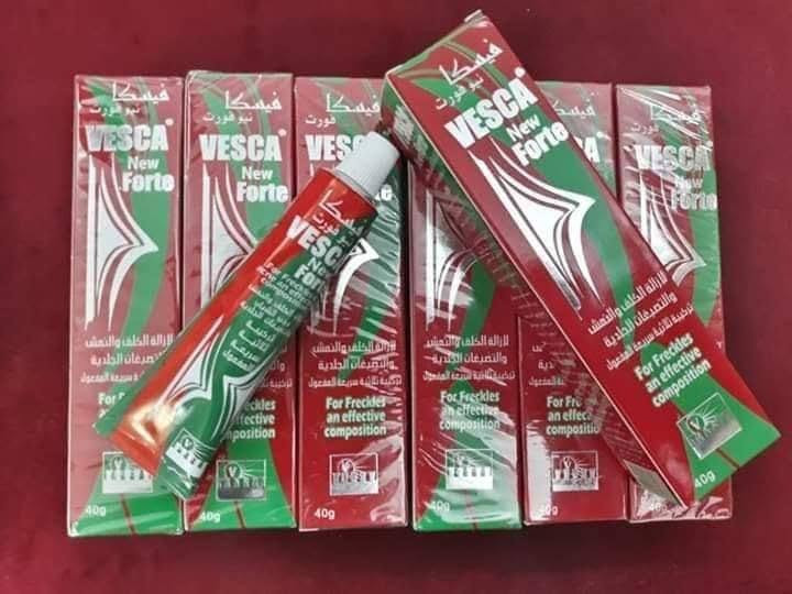 کریم فیسکا نیو فورت لإزالة الكلف والتصبغات 
یمتاز کریم فیسکا فورت يإزالة الكلف الناتج عن تعرض البشرة لأشعة الشمس والكلف الحملي اللي بصير بسبب التغيرات الهرمونية خلال الحمل 
یعمل علی ترميم البشرة وترطیبها لاحتواءن على زیوت طبيعية 
كثر اديعيد للبشرة نظارتها وحيويتها لتصبح 
نعومة 
یمتاز أيضا يإزالة المفرزات الدهنية وازالة الطبقة المتوسفة 
ا اطريقة الاستعمال: یدهن على کامل الوجه مساءا مرة واحدة كل يوم
سعر القطعه ٤ الف دينار
توصيل داخل الحسينيه مجاني
***********
