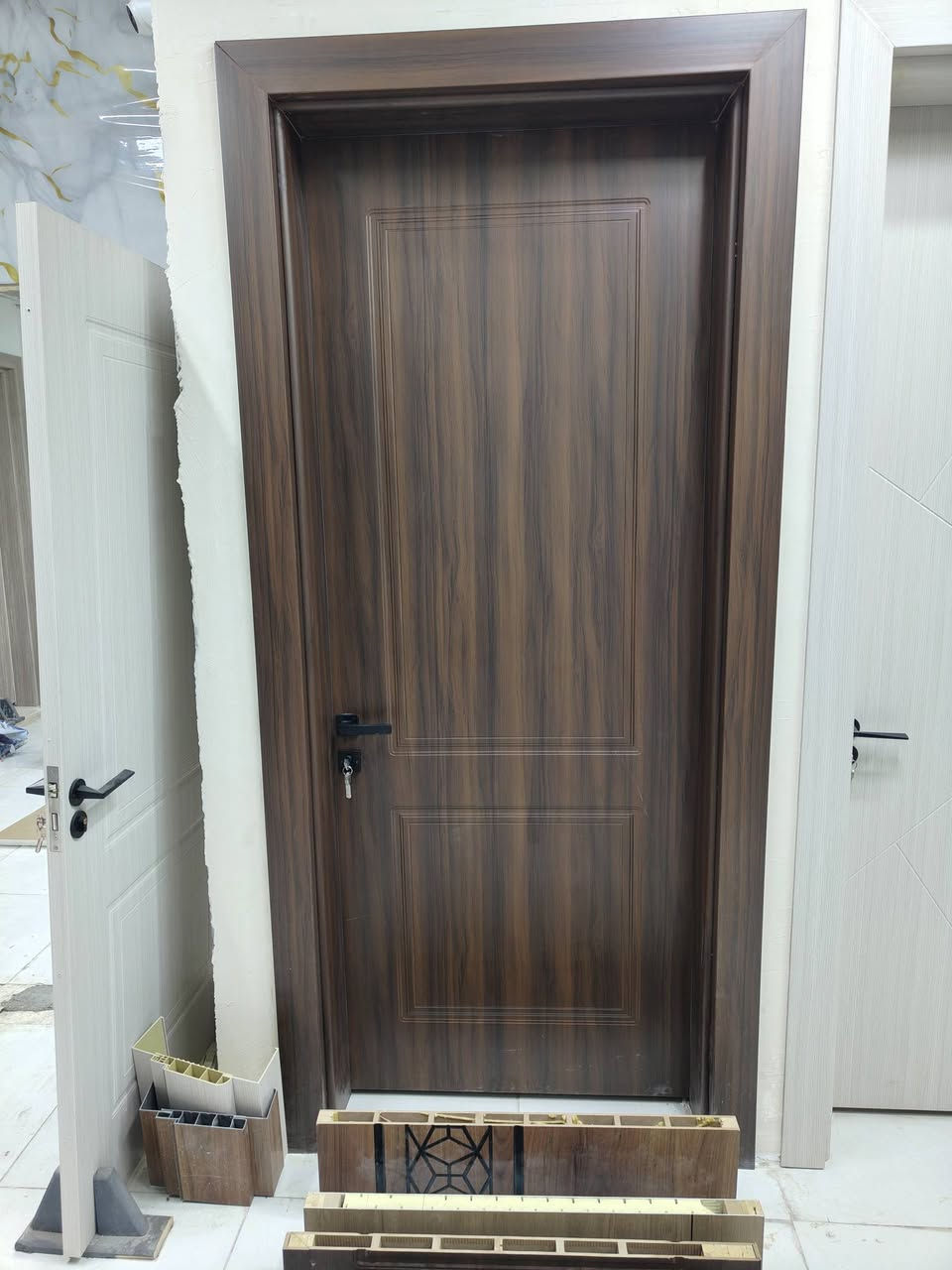 متوفر باب صيني mdf
البيع جملة ومفرد   
قياس 210*100
225*100
240*100

العنوان البصرة 

***********
