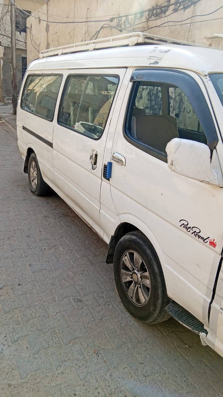 االسلام عليكم جنبي موصليه للبيع 2014 كير مكينه اكسن مكفولات حداديه جديده عوزه تايرات وكاعيه فقط سنويه عضم عاج منضومة زنون  السعر 35 وبيه مجال مكاني نجف ***********

