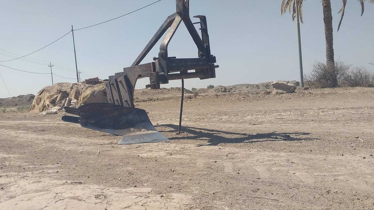 للبيع فدان مكينه مقاتلون ،،،،فوركس دبل ،،،جاهز مكفول شغل   استعمال قليل ،،،حداده حامد الحداد ،،*********** بابل الحمزه الغربي
