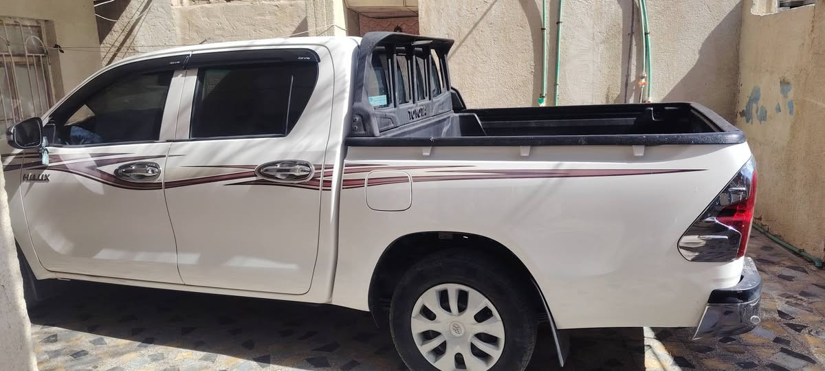 السلام عليكم
فلاونزه ٢٠١٦ ناصي كاز كاز كاز
مكفوله من الصبغ والبديل
بيها بارد ماشر بالصورة
كير عادي
مكينه مجفته وخير من الله
تخم تاير جديد
سنويه لل 2027
تبريد قطعه وحده 
وبيها سونار
السعر 185 وبي مجال
***********
مكان السياره في البصره
